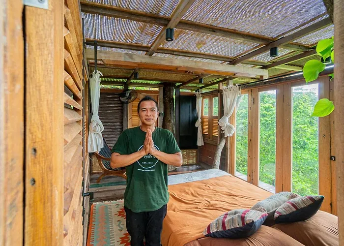 Bird Hills Bamboo House Lodge Karangasem